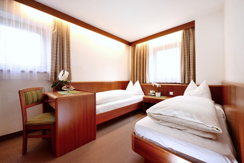 Bacher Aparthotel Valdaora di Sopra